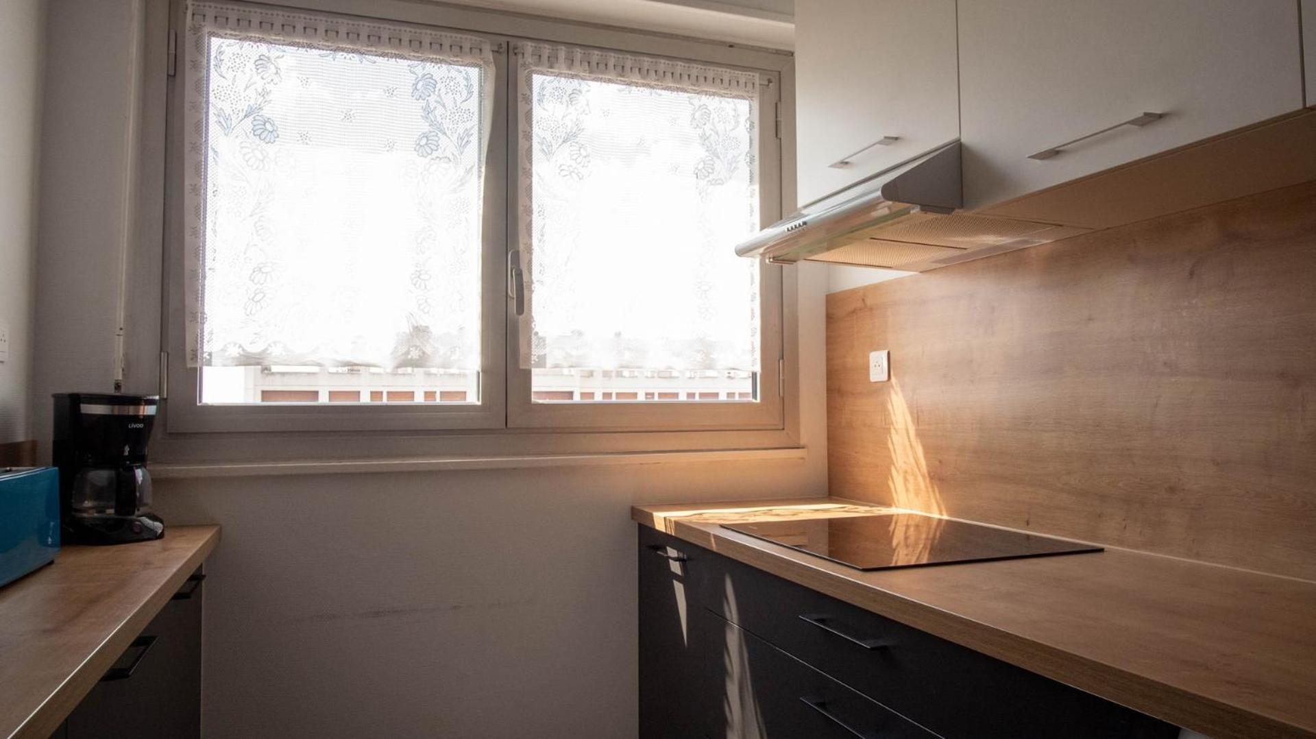 Apartamento Le Provencal - Vue Paronomique Sur Poitiers Exterior foto